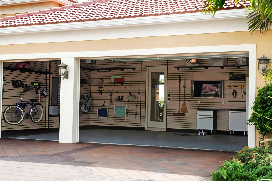 Organization: Well organized garage